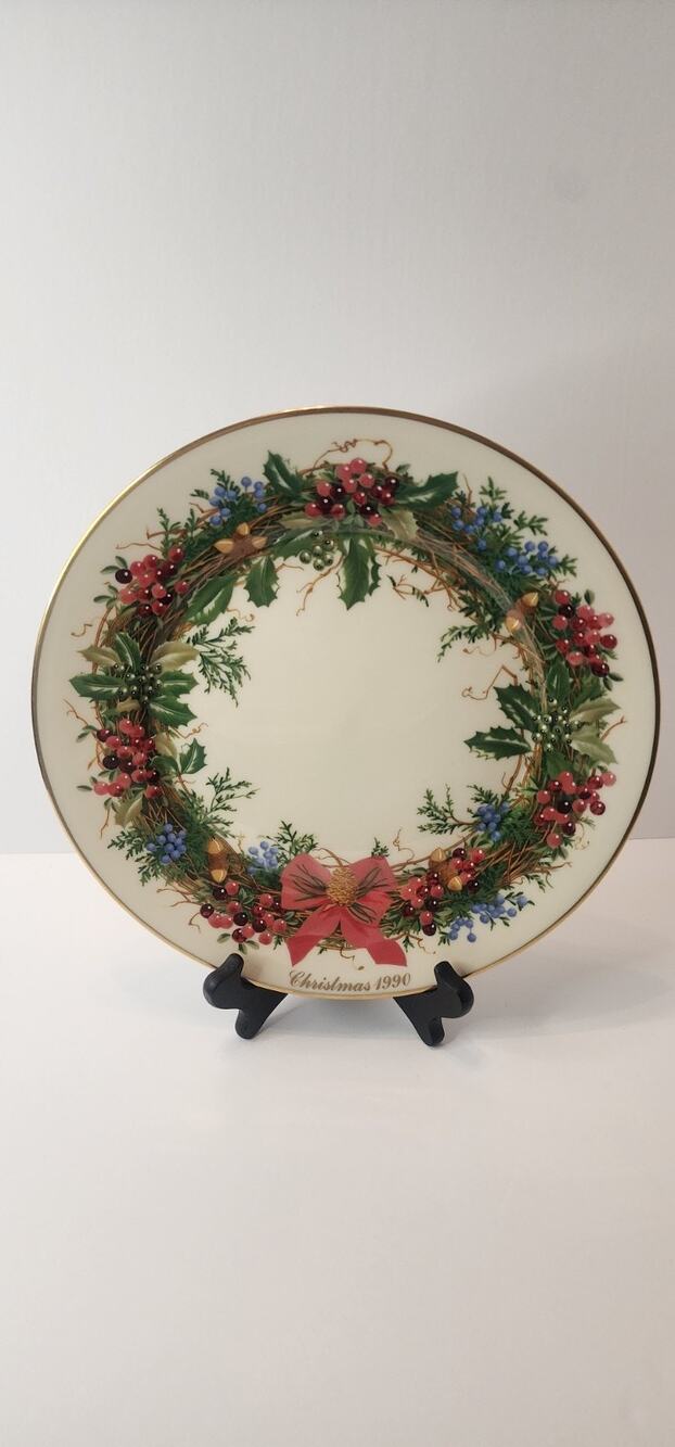 Lenox Christmas 1990 Collectible Plate